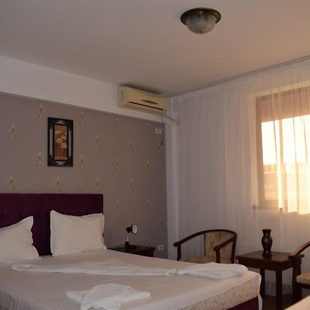 Hotel Ibiza Eforie Nord Ngoại thất bức ảnh